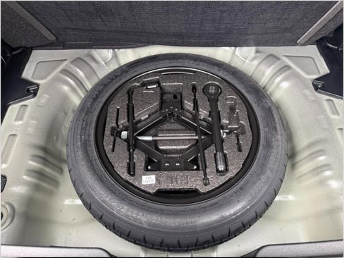 Used 2025 Kia Soul LX w/ LX Technology Package image 16