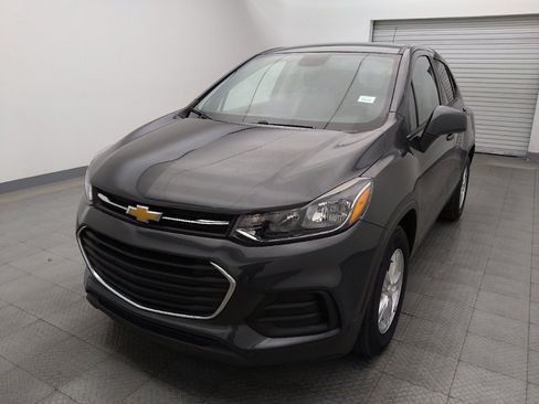 Used 2019 Chevrolet Trax LS w/ Tint and Cruise Package FWD image 15