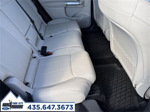 Used 2021 Mercedes-Benz GLB 250 4MATIC image 38