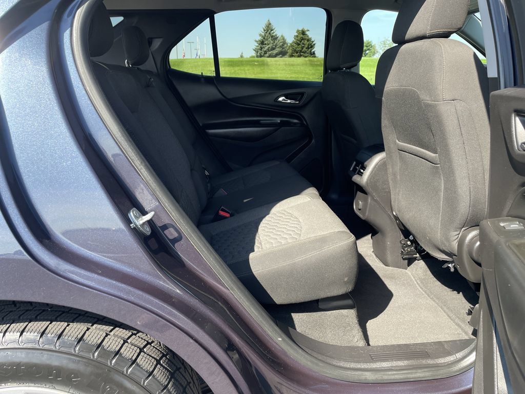 Used 2018 Chevrolet Equinox LT FWD image 23