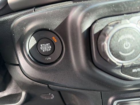 Used 2020 Jeep Wrangler Unlimited Sport image 19