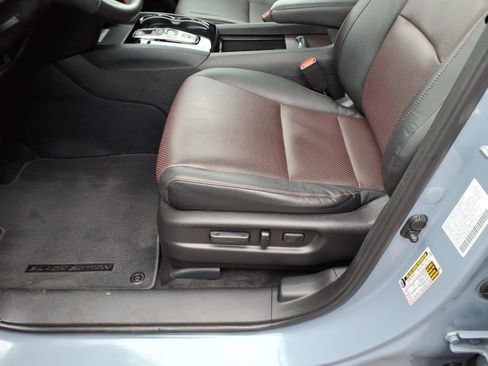 Certified 2023 Honda Ridgeline Black Edition image 9