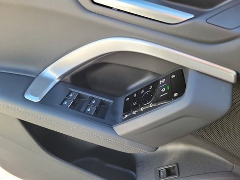 Certified 2025 Audi Q5 Premium Plus w/ Premium Plus image 19