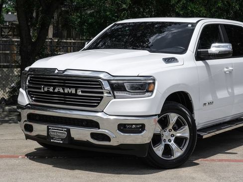 Used 2023 RAM 1500 Laramie AWD/4WD image 13