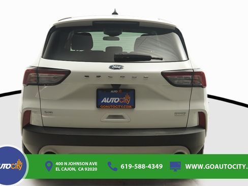 Used 2020 Ford Escape SE FWD image 12