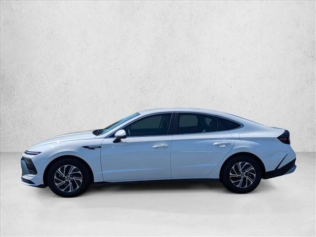 New 2026 Hyundai Sonata Blue FWD image 7