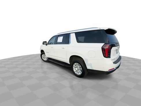Certified 2025 Chevrolet Suburban LT AWD/4WD image 6