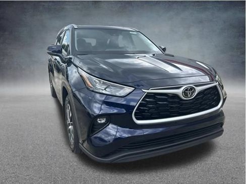 Used 2026 Toyota Highlander XLE AWD/4WD image 6