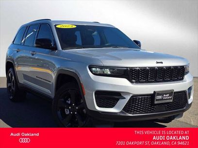 Used 2023 Jeep Grand Cherokee Altitude