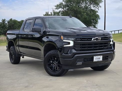 Used 2024 Chevrolet Silverado 1500 LT Trail Boss AWD/4WD image 1