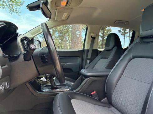 Used 2017 Chevrolet Colorado Z71 image 21