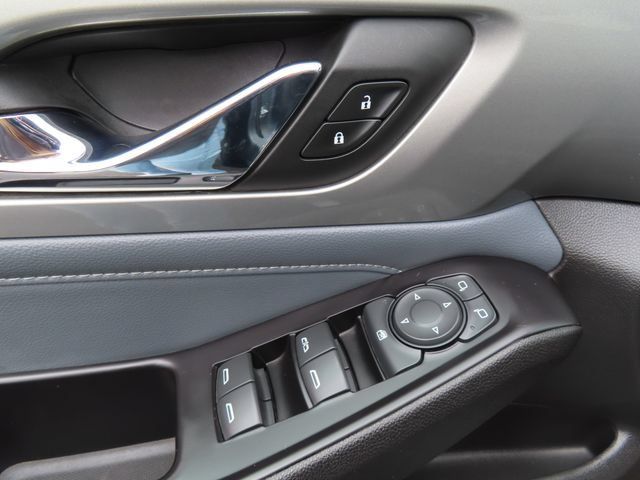 Certified 2019 Chevrolet Traverse LT w/ LT Premium Package AWD/4WD image 11