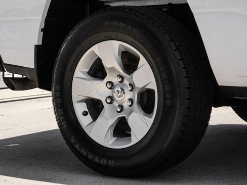 Used 2023 RAM 1500 Big Horn AWD/4WD image 59
