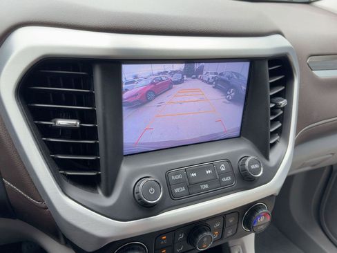 Used 2017 GMC Acadia SLT image 23