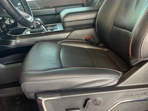Used 2022 Ford F150 Lariat w/ Equipment Group 502A High AWD/4WD image 17