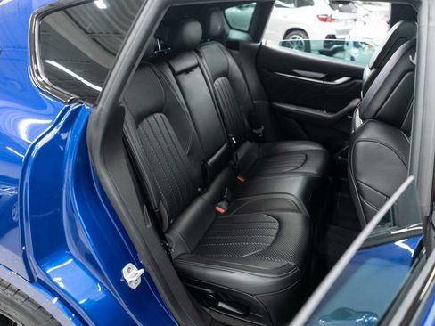 Used 2022 Maserati Levante Modena image 12