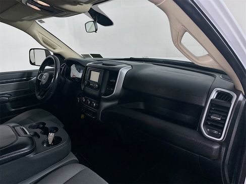 Used 2020 RAM 2500 Big Horn image 32