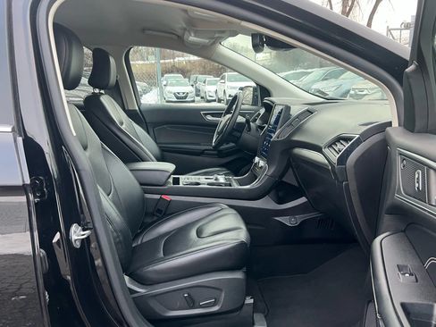 Used 2022 Ford Edge Titanium AWD/4WD image 33