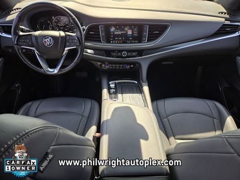 Used 2024 Buick Enclave Premium image 14
