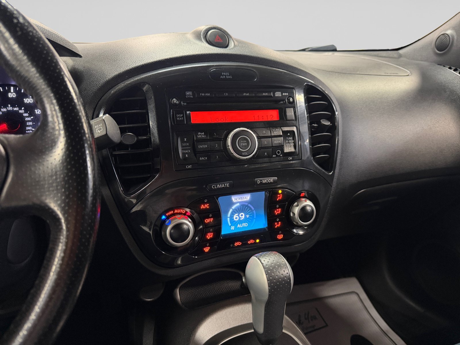 Used 2014 Nissan Juke SV AWD/4WD image 29