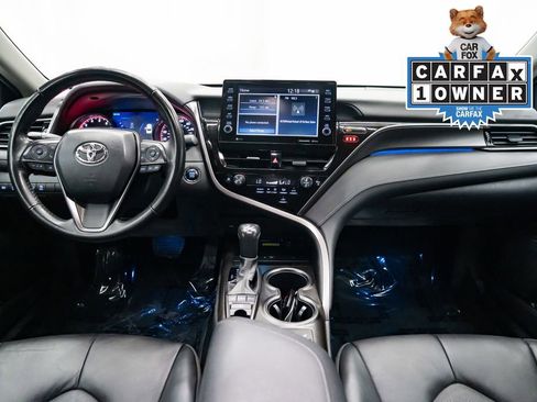 Used 2024 Toyota Camry XSE FWD image 9