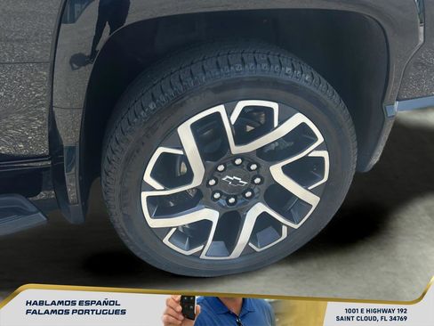 Certified 2025 Chevrolet Silverado EV RST AWD/4WD image 31