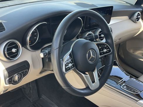 Used 2021 Mercedes-Benz GLC 300 image 17