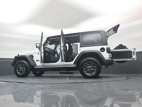 New 2026 Jeep Wrangler Unlimited Sport w/ Convenience Group image 53