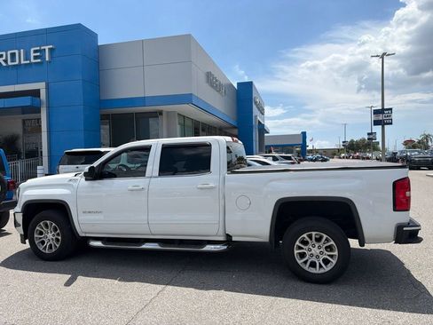 Used 2018 GMC Sierra 1500 SLE w/ Suspension Package, Off-Road AWD/4WD image 7