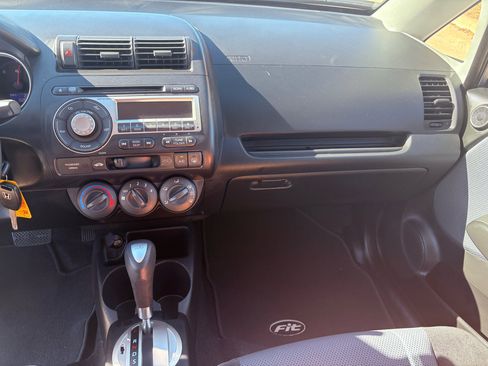 Used 2007 Honda Fit Sport image 24