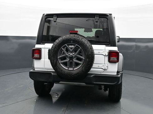 Used 2025 Jeep Wrangler Unlimited Sport AWD/4WD image 6