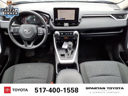 Used 2025 Toyota RAV4 XLE image 12