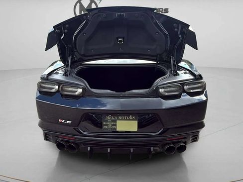 Used 2019 Chevrolet Camaro LT w/ 1LE Track Performance Package RWD image 32