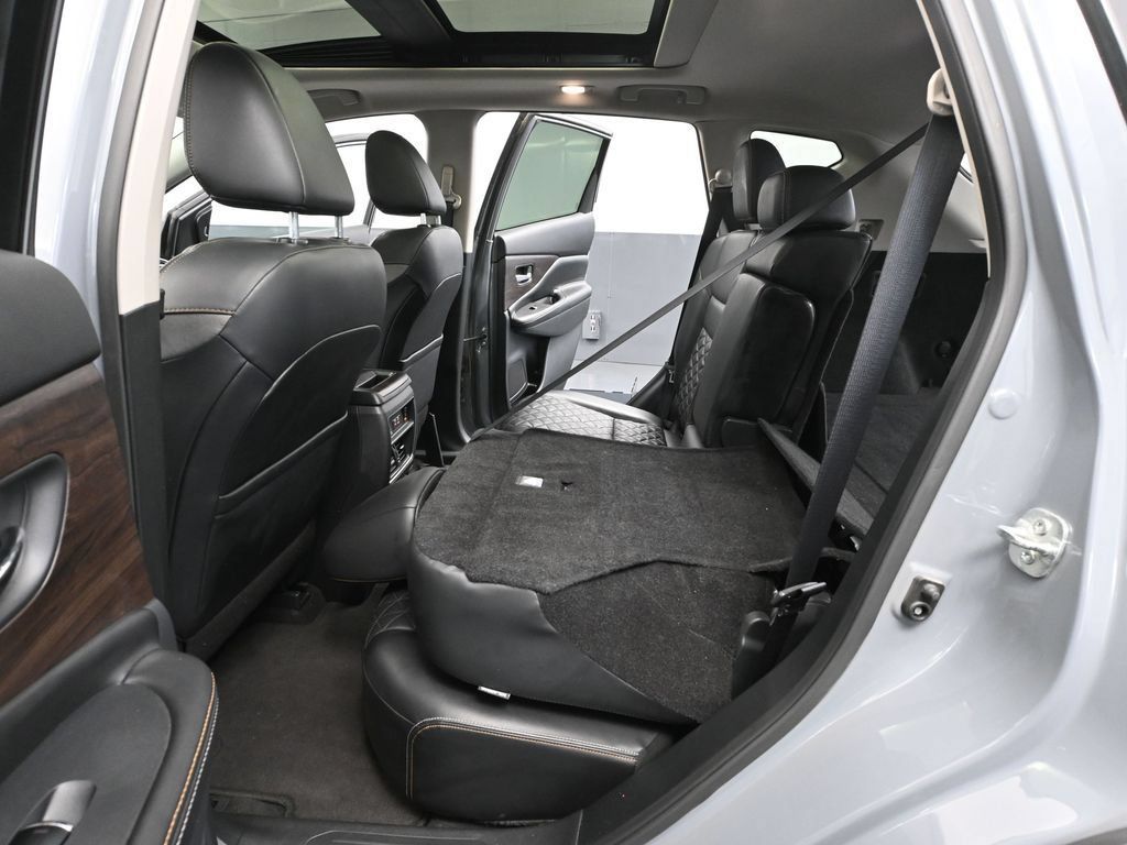 Used 2024 Nissan Murano Platinum AWD/4WD image 35