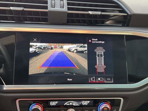 Used 2022 Audi Q3 2.0T Premium image 27