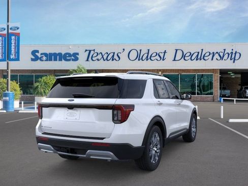 New 2026 Ford Explorer Platinum image 8