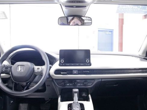 Certified 2023 Honda HR-V LX image 17