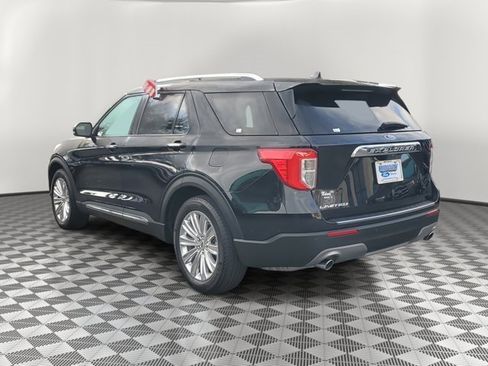 Used 2023 Ford Explorer Limited w/ Limited Technology Package image 4