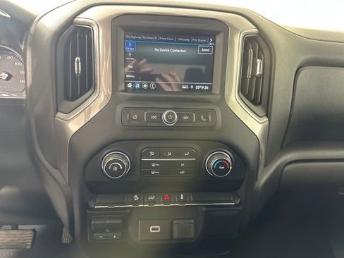 Used 2019 Chevrolet Silverado 1500 Custom Trail Boss w/ Custom Convenience Package image 21