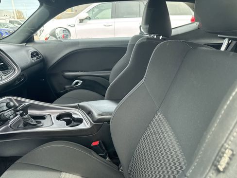 Used 2018 Dodge Challenger R/T RWD image 30