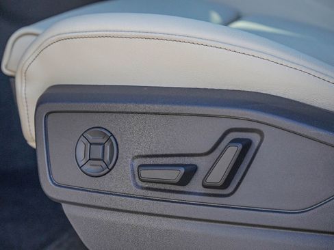 New 2025 Audi Q5 Premium Plus image 21