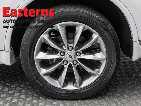 Used 2021 Dodge Durango SXT image 8