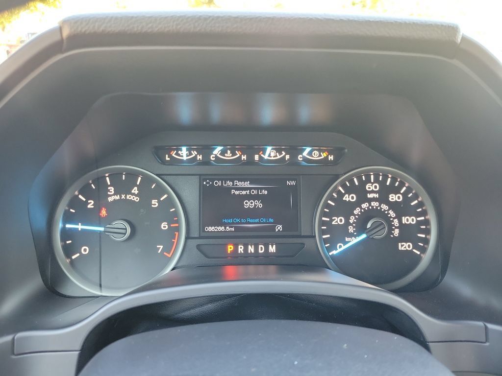 Used 2018 Ford F150 XLT w/ Equipment Group 302A Luxury RWD image 33