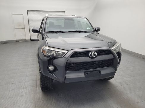 Used 2018 Toyota 4Runner SR5 AWD/4WD image 14