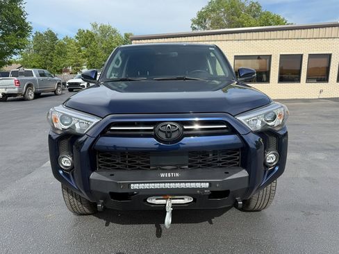 Used 2023 Toyota 4Runner SR5 Premium w/ Moonroof Package AWD/4WD image 3