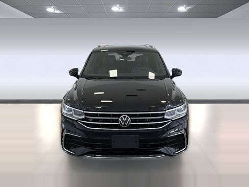Used 2022 Volkswagen Tiguan SEL R-Line AWD/4WD image 6