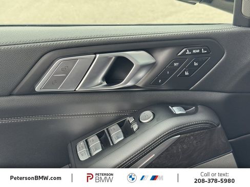 Used 2021 BMW X7 xDrive40i w/ M Sport Package image 29
