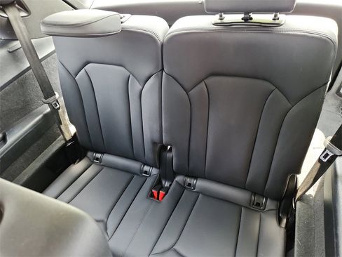 Used 2022 Audi Q7 2.0T Premium Plus w/ Premium Plus Package image 11