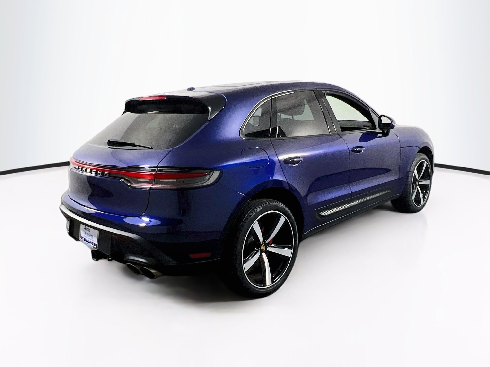 Used 2023 Porsche Macan S AWD/4WD image 5