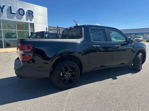 New 2026 Ford Maverick XLT w/ Black Appearance Package AWD/4WD image 18